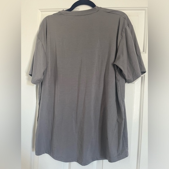 SOFF ELEVEN GRAPHIC TEE IN Gray/Black Size 6/L - Picture 2 of 3